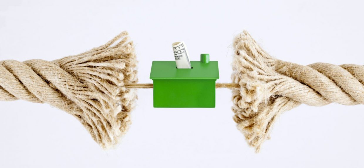 How Do I Get My Name Off The House Deed During My Divorce?